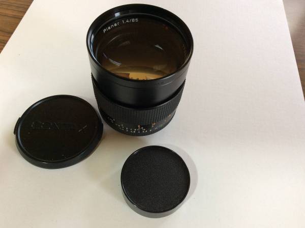 Carl Zeiss Planar f1.4 85mm Japan 中古
