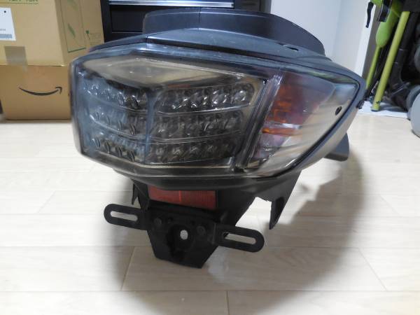シグナスX　純正テールランプ　LED　クリアテール