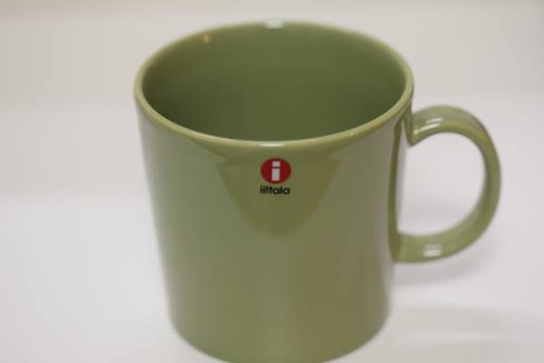 即決 teema 新品 オリーブ マグカップ　ティーマ　イッタラ