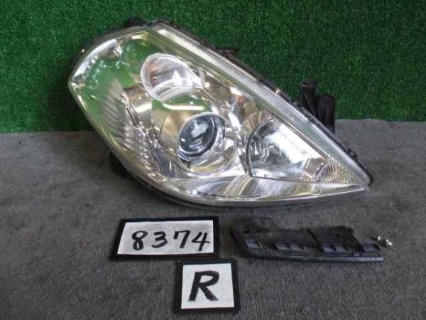 ティーダC11 ヘッドライト右　HID　8374
