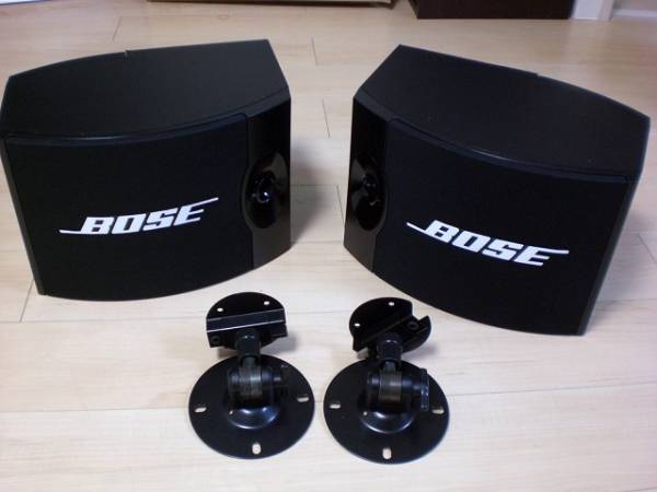 ★ BOSE　スピーカー 301V　セット 天吊金具付　中古美品 ★