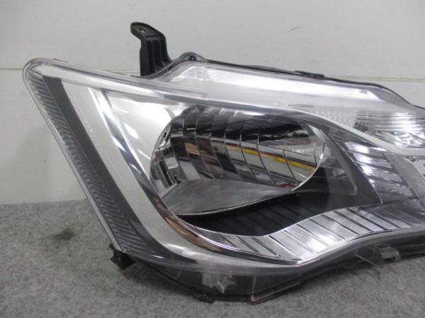 DAA-NKE165G　右ヘッドライト カローラ フィールダー NKE165G 右ヘッドライト トヨタ(66383
