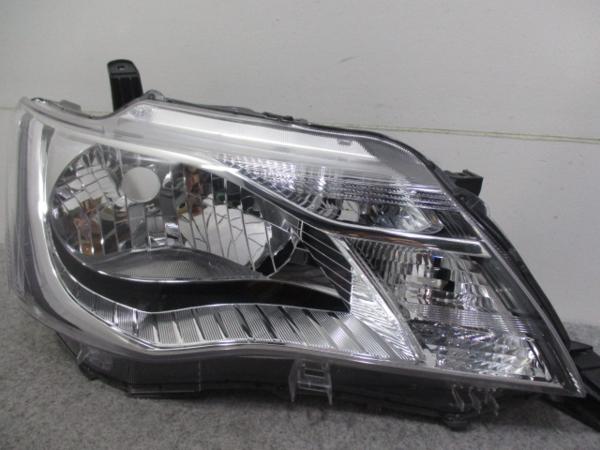 DAA-NKE165G　右ヘッドライト カローラ フィールダー NKE165G 右ヘッドライト トヨタ(66383