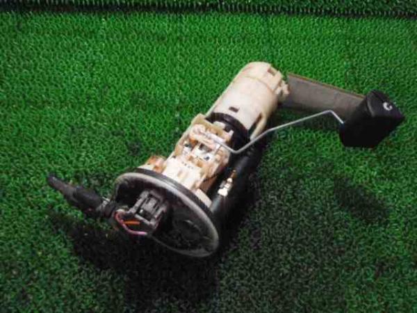 MH22SワゴンR フューエルポンプ燃料ポンプ271136JJ