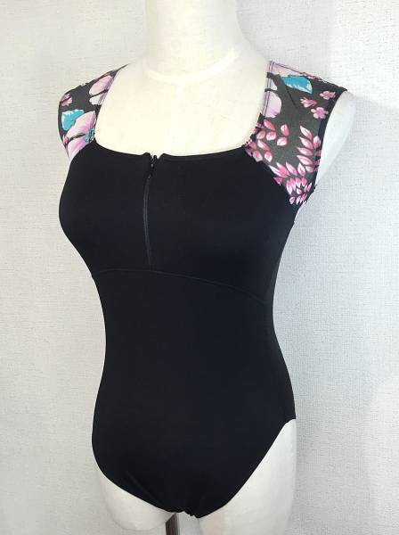 新品未使用☆大人バレエ Vivio 花柄チュールジップレオタード