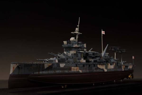 士魂1/700 HMS WARSPITE 1942完成品 596