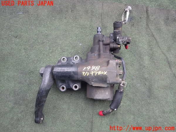 1UPJ-19484235]ランクル80系(HDJ81V)パワステギアボックス 中古