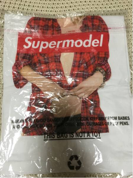 新品☆Sale☆Eleven Paris スーパーモデル Tシャツ A