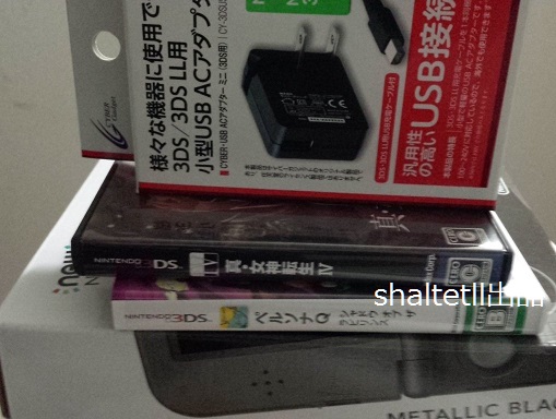 Newニンテンドー3DS LL 本体 おまけ充電器　女神転生4 ペルソナQ_1