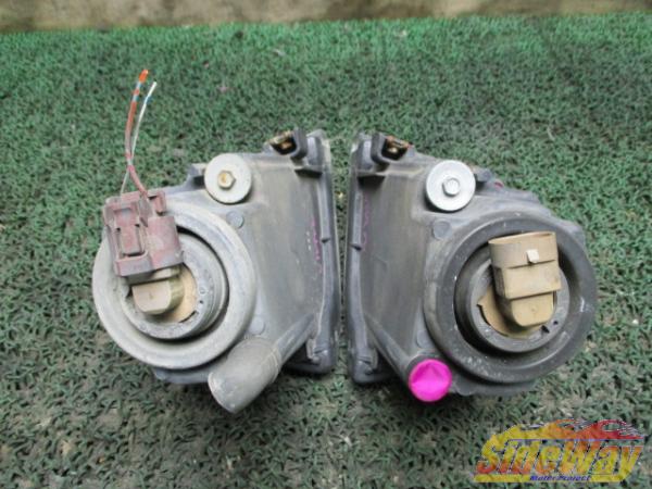 M_アルテッツァ(SXE10)フォグランプ左右【V12T】