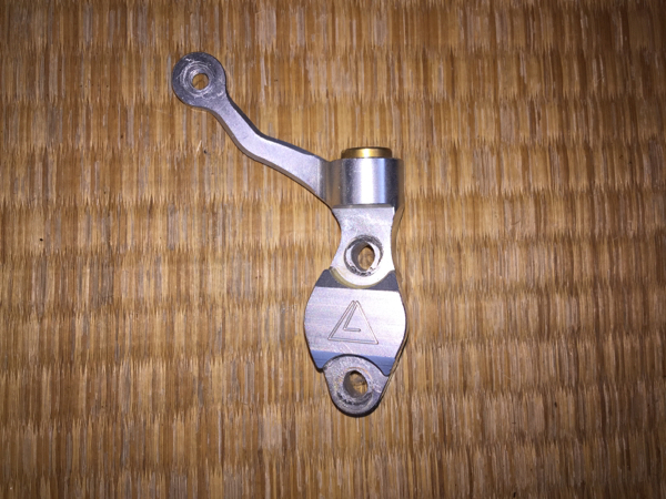 アントライオン リザーバータンクステー