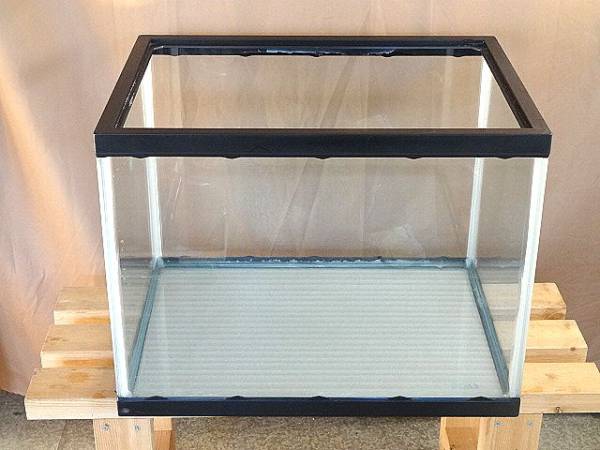 100円スタート★600×450×450ガラス水槽★600ワイド