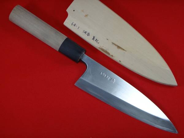 出刃包丁 堺刀司 霞 五寸五分 水牛角巻き柄 木鞘付 中古品