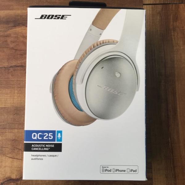 BOSE QuietComfort 25ノイズキャンセリング ヘッドホン シルバー