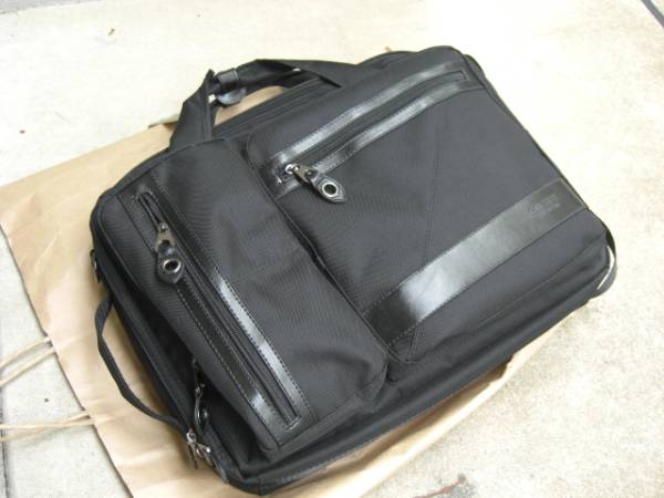 ４ＷＡＹビジネスバッグ　新品未使用　44×35×9 18千円　程度良