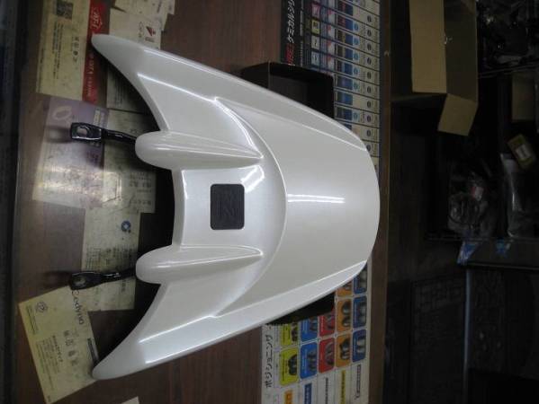 ディオ　AF68　純正色パールコットンアイボリー　スポイラー