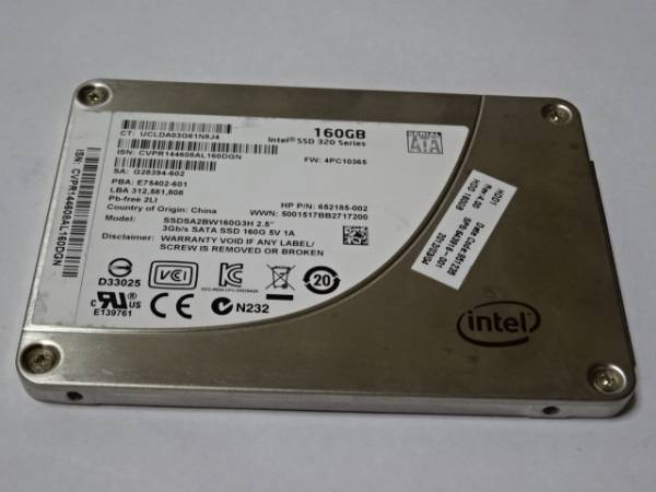 Intel 2.5 SSD 160GB 320 Series 3Gb/s 7mm 1個 // 02