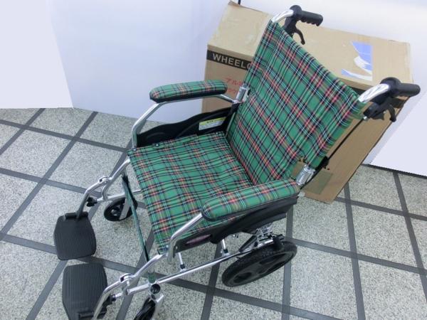 2411 カドクラ A&A 介助用 車イス クラウド グリーンチェック