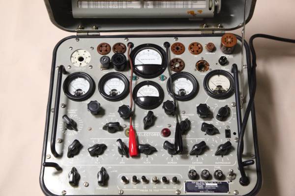 真空管試験器 Vacuum Tester - Tube Hickok 修理体験記 TV-7D⁄U TV－7D