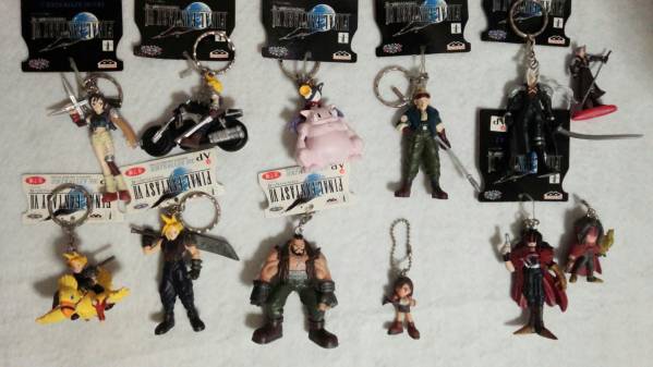 ＦＦ７　キーホルダーセット　クラウド・セフィロス等　