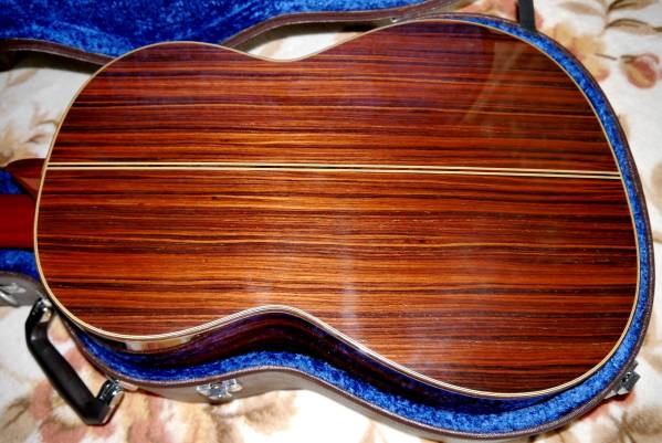 木目が美しい　★　ECOLE　E500　★　小平楽器製作