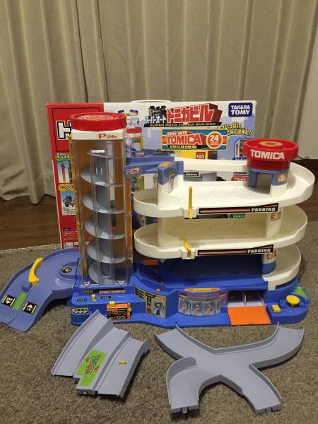 ★スーパーオート トミカビル 中古 美品★_1