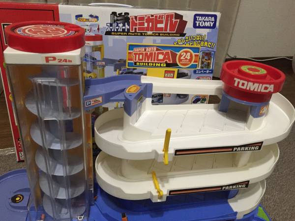 ★スーパーオート トミカビル 中古 美品★_2