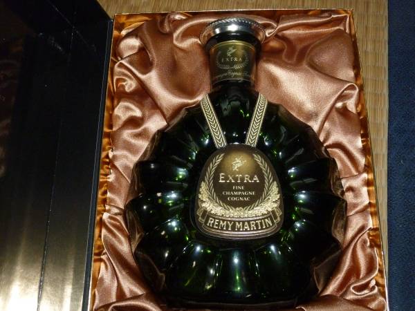 REMY MARTIN EXTRA 700ml 未開栓 レミーマルタン 箱付き 未開栓⁄箱付き