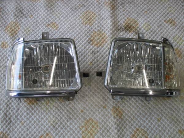 H12年前期アトレーバンS220G、S330、S220Vヘッドライト左右美品