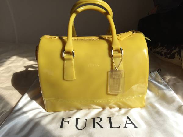 FURLA CANDY ラバーハンドバッグ　イエロー　春、夏