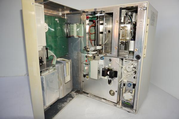 健康と医学 セルタックα MEK-6558 現役で使用中 動作OK 動物病院 獣医