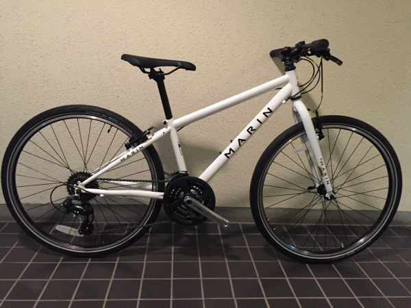 ほぼ新品 MARIN クロスバイク