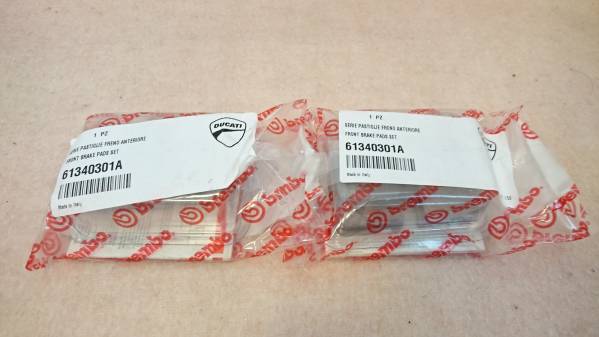DUCATI 749，999，996R，998等 Fブレーキパッド 2set 未使用 【公式通販】