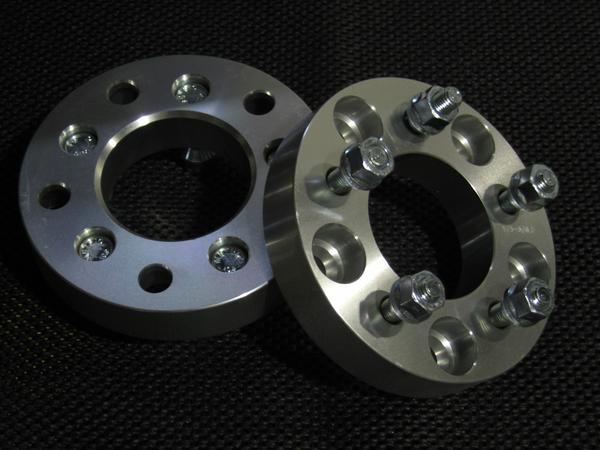 ワイドトレッドスペーサー5Ｈ127 25.4mm タホ等（1/2×20）