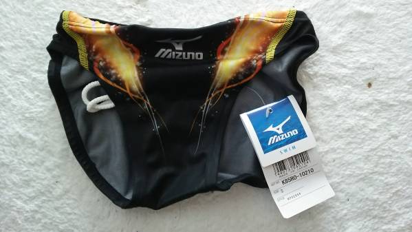 ②送料無料　ミズノ競泳水着　マイティライン　ｖパンツ