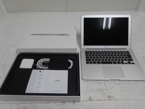 ■Mac　Book　Air13　MD760J/A①