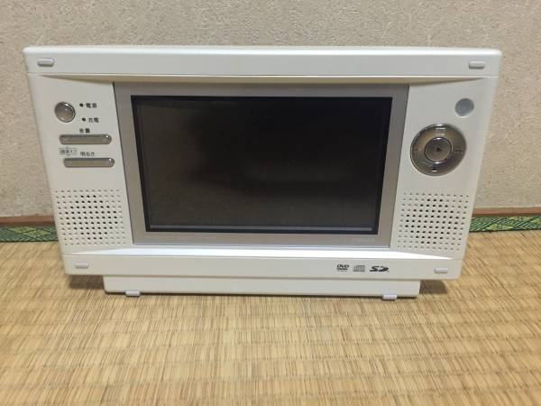 TWINBIRD DVDポータブルプレーヤー 防水機能付き中古品