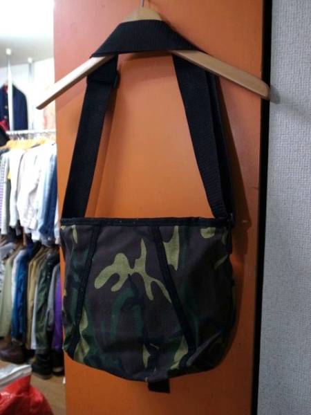 マンハッタンポーテージ カモフラージュ柄 ショルダーバッグ