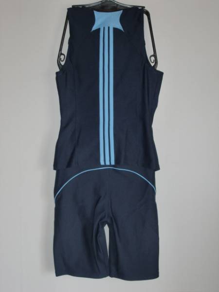 アディダス adidas 胸パット付 3本ライン入 セパレート水着 M　