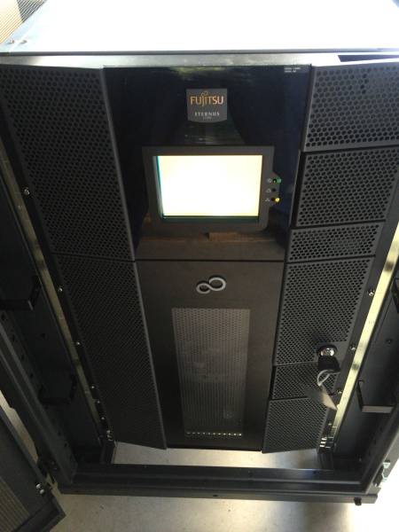 FUJITSU LTO6 テープライブラリ ETERNUS LT250 起動OK 大阪