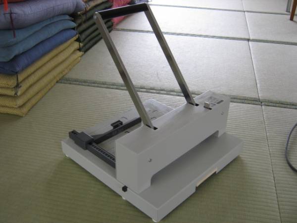 PLUS プラス PK-513L 手動断裁機 裁断機 文房具 【公式通販】