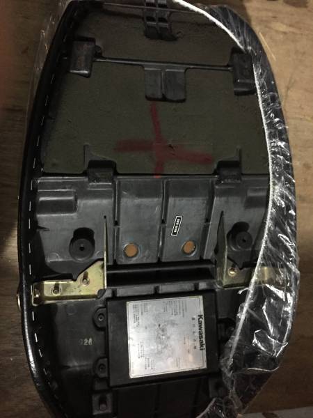 美品】ゼファー400 C5 純正シート