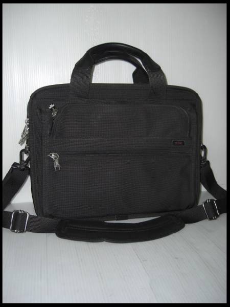 ☆中古☆TUMI ビジネスバッグ D08