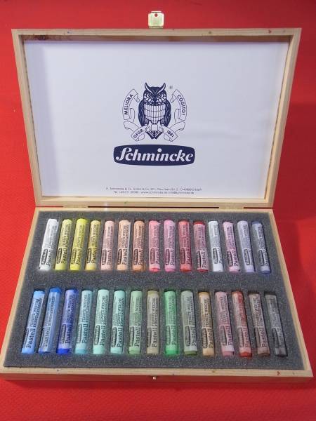 schmincke シュミンケ ソフトパステル 30色セット(木箱入) ご覧