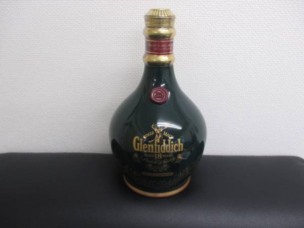 古酒 Glenfiddich グレンフィデック18年 陶器ボトル 未開栓 ウイスキー