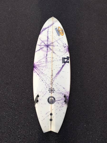 中古サーフボード　ドロップアウト 5`11 フィッシュテール