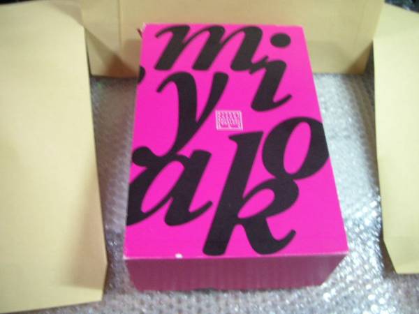CD BOX デビュー40周年記念 都はるみオリジナル大全集 16枚組