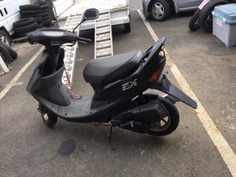 ライブDio ZX 中古車 書類付きの出品です。 オートバイ車体