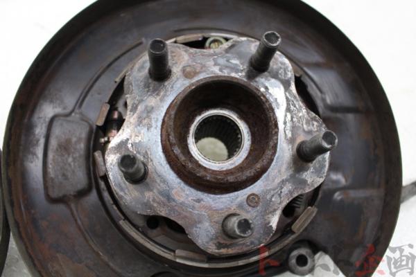 2716403 リアハブナックル左右 スカイライン ECR33 前期