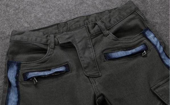 人気新品BALMAIN バルマン　デニム　ジーンズ　メンズパンツ　30